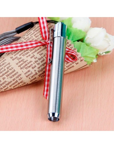 linterna ultravioleta