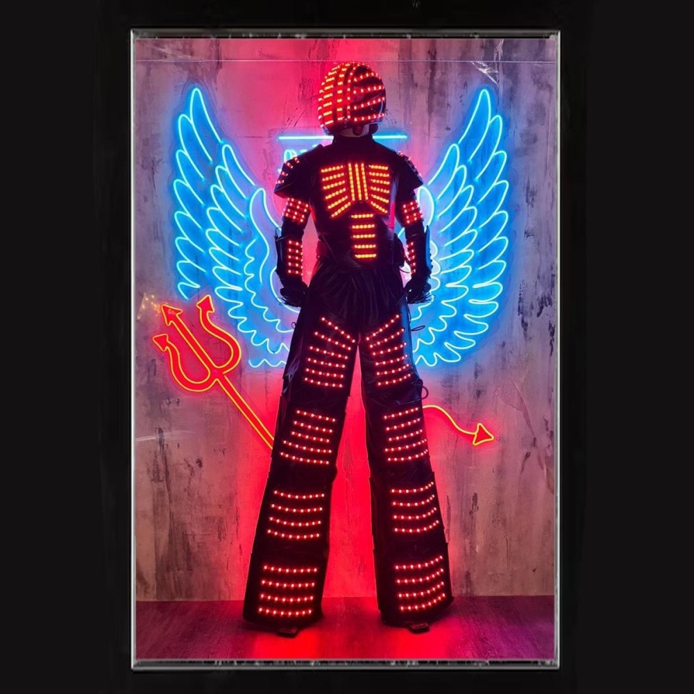 Alquiler Robot LED para Fiestas y Bodas